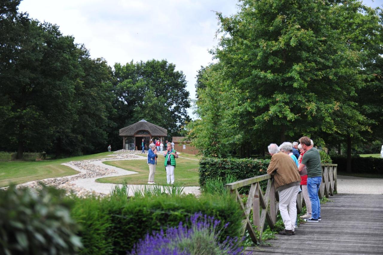 Landhuis Hotel De Hilkensberg Broekhuizen  Экстерьер фото