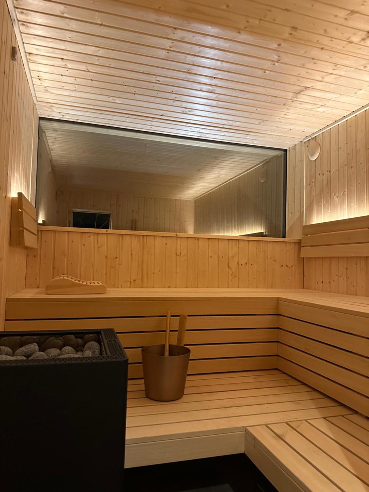 Landhuis Hotel De Hilkensberg Broekhuizen  Экстерьер фото