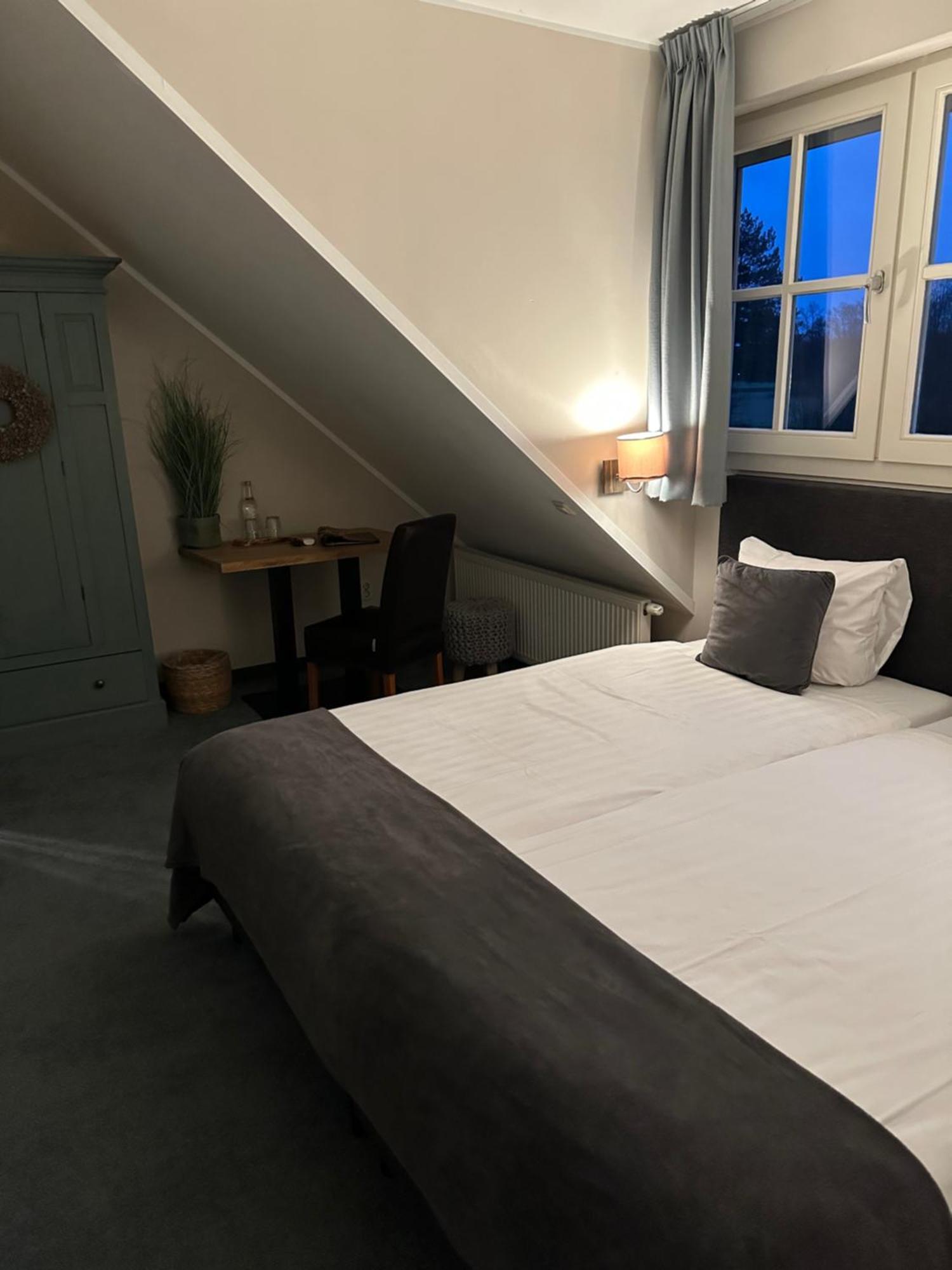 Landhuis Hotel De Hilkensberg Broekhuizen  Экстерьер фото