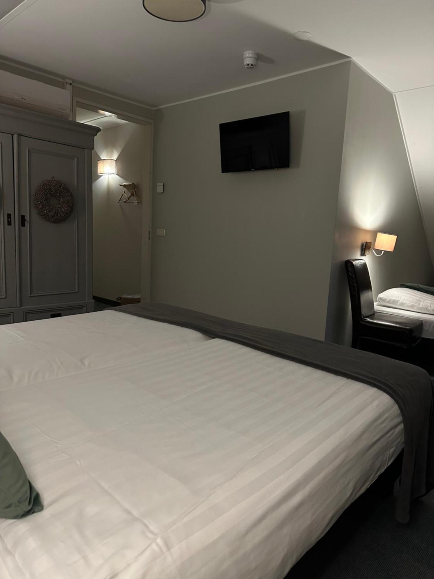 Landhuis Hotel De Hilkensberg Broekhuizen  Экстерьер фото