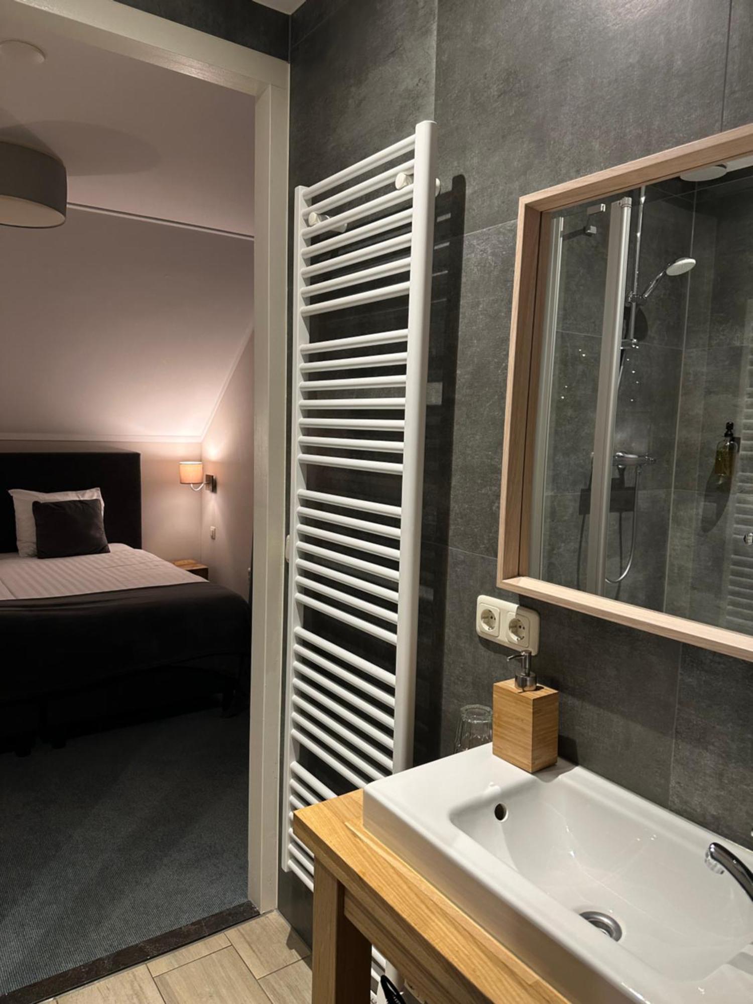 Landhuis Hotel De Hilkensberg Broekhuizen  Экстерьер фото